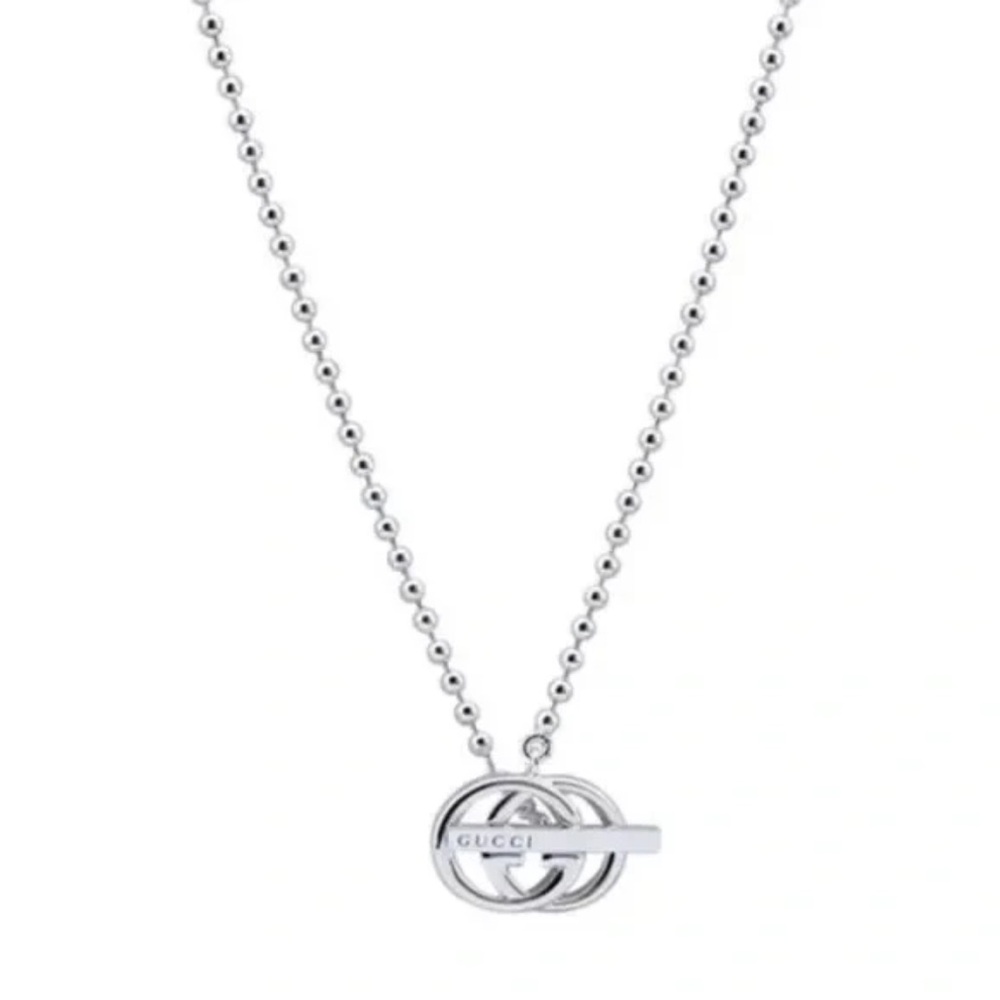 Gucci Toggle Interlocking G Silver Necklace NWT & pouch inside box